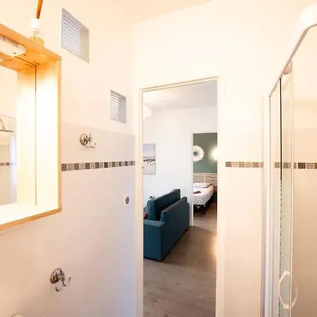Appartement N2 Centre Village, Clim, Parking Gratuit Aigues-Mortes Esterno foto