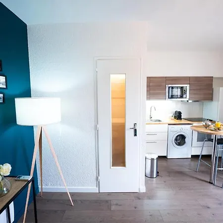 Appartement N2 Centre Village, Clim, Parking Gratuit Aigues-Mortes Esterno foto